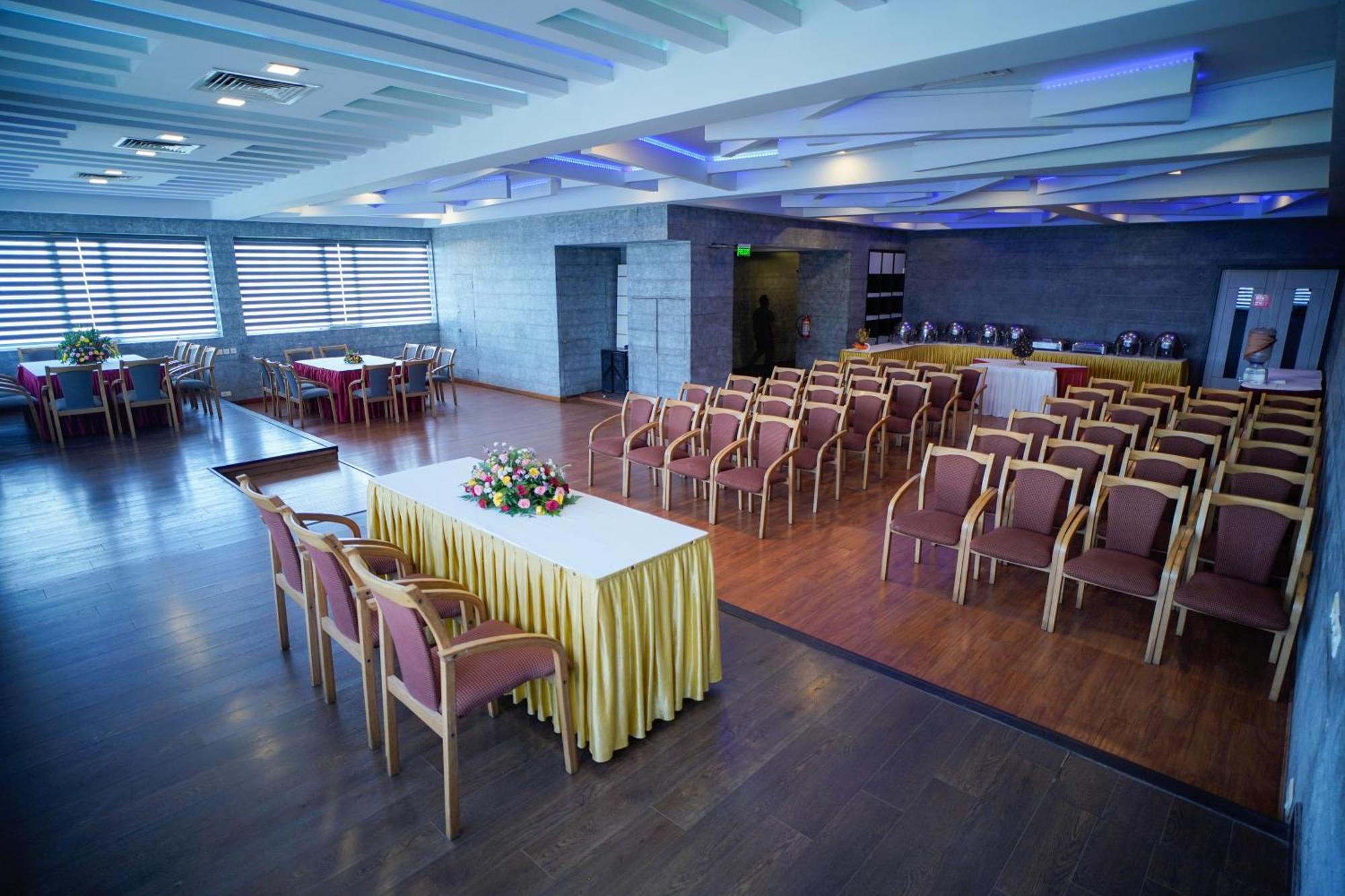 Hotel Olive Eva Kochi Exterior photo